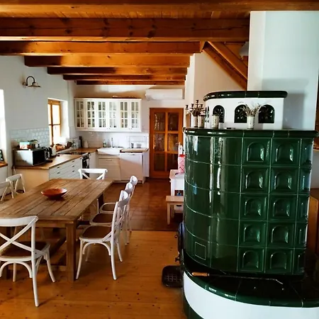 Kiskuti Vendeghaz Πανσιόν 4*