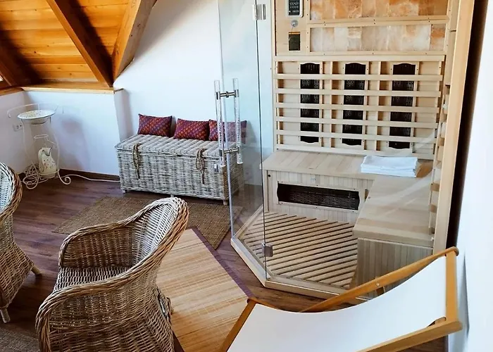 Kiskuti Vendeghaz 4* Monoszló