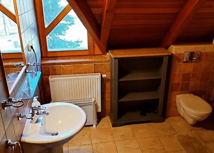 Kiskuti Vendeghaz Monoszló