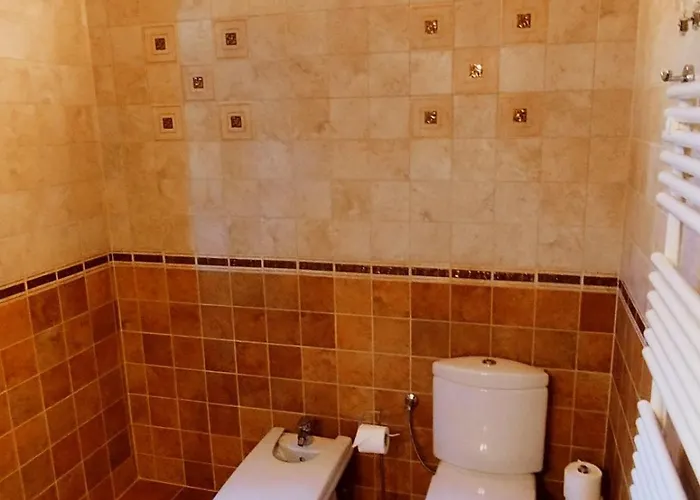 בית הארחה Kiskuti Vendeghaz Monoszlo