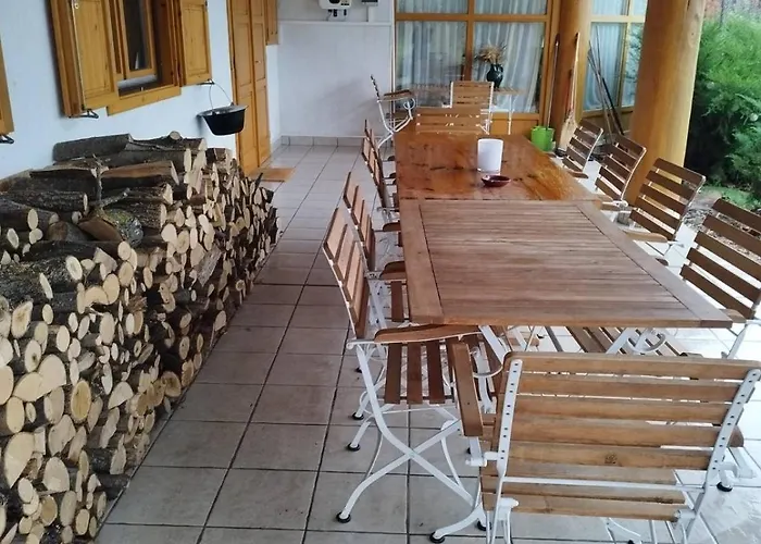 Kiskuti Vendeghaz 4* Monoszlo